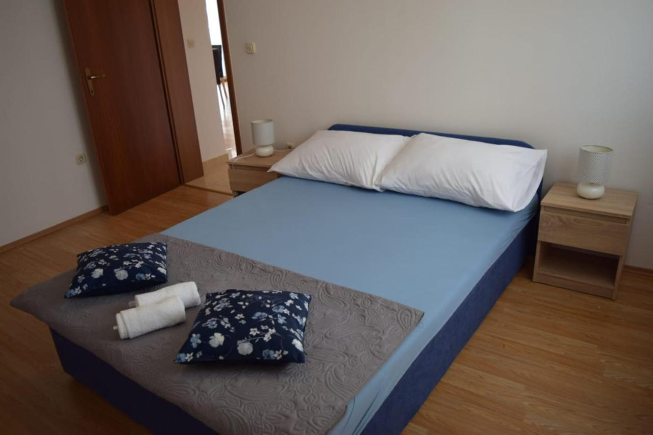 Apartments Marta Kastel Novi Exterior photo