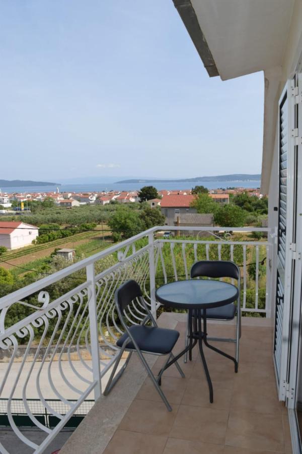 Apartments Marta Kastel Novi Exterior photo